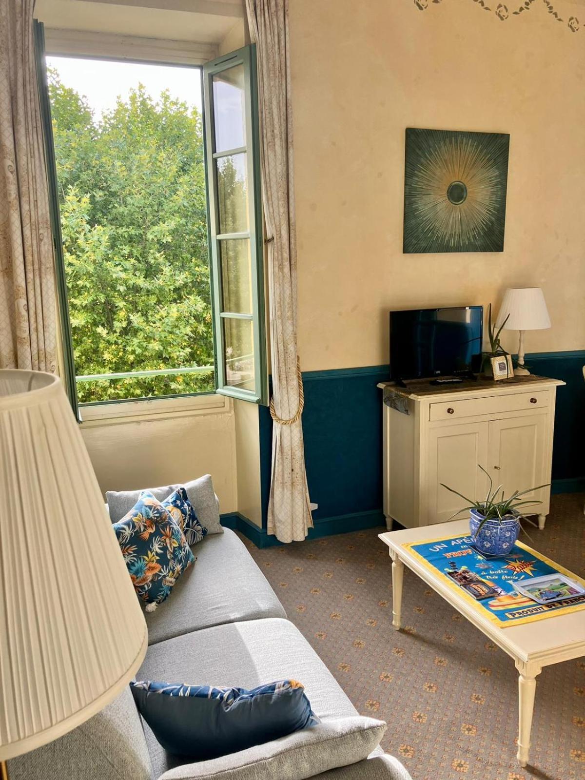 La Vue Est Belle Apartment Montbrun-les-Bains Luaran gambar