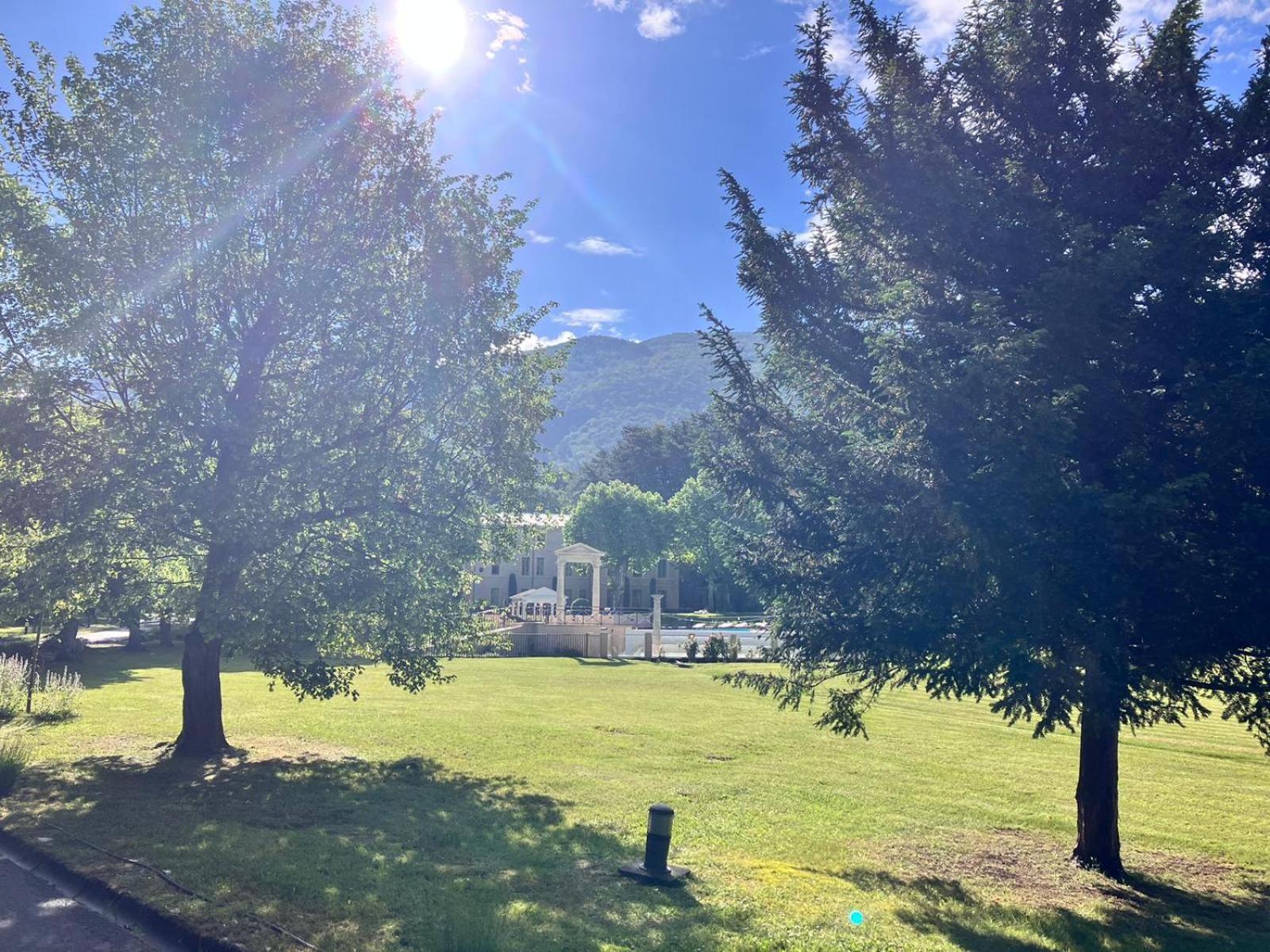 La Vue Est Belle Apartment Montbrun-les-Bains Luaran gambar
